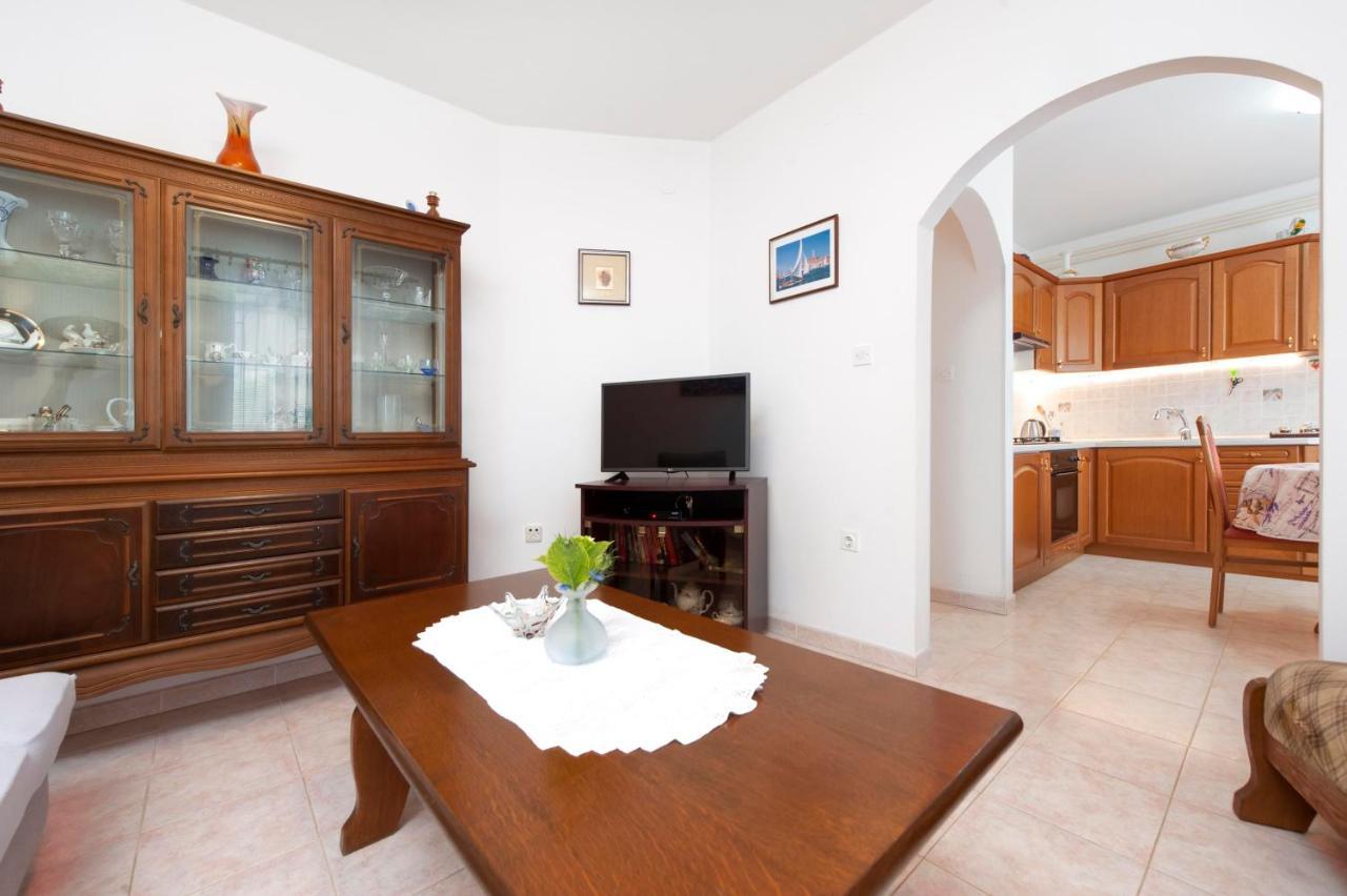 Apartment Maxi